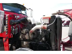 2017 PETERBILT 389
