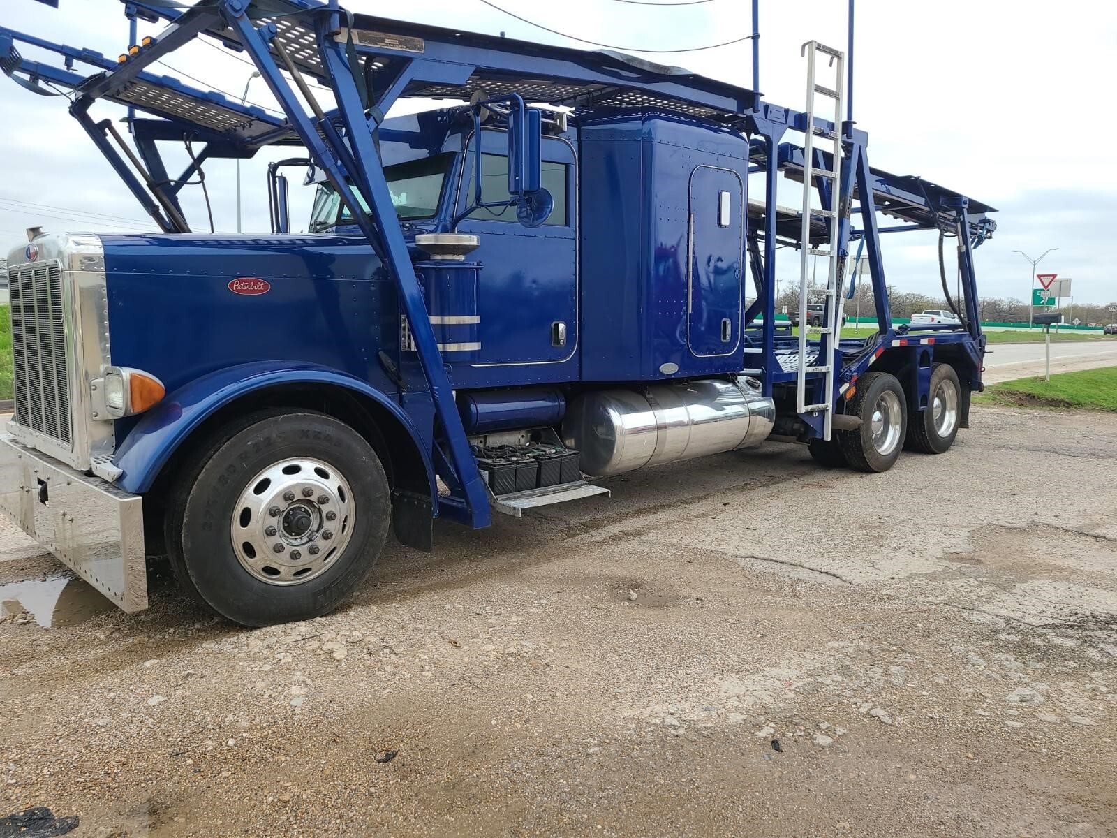 2006 PETERBILT 379 in Dallas, TX