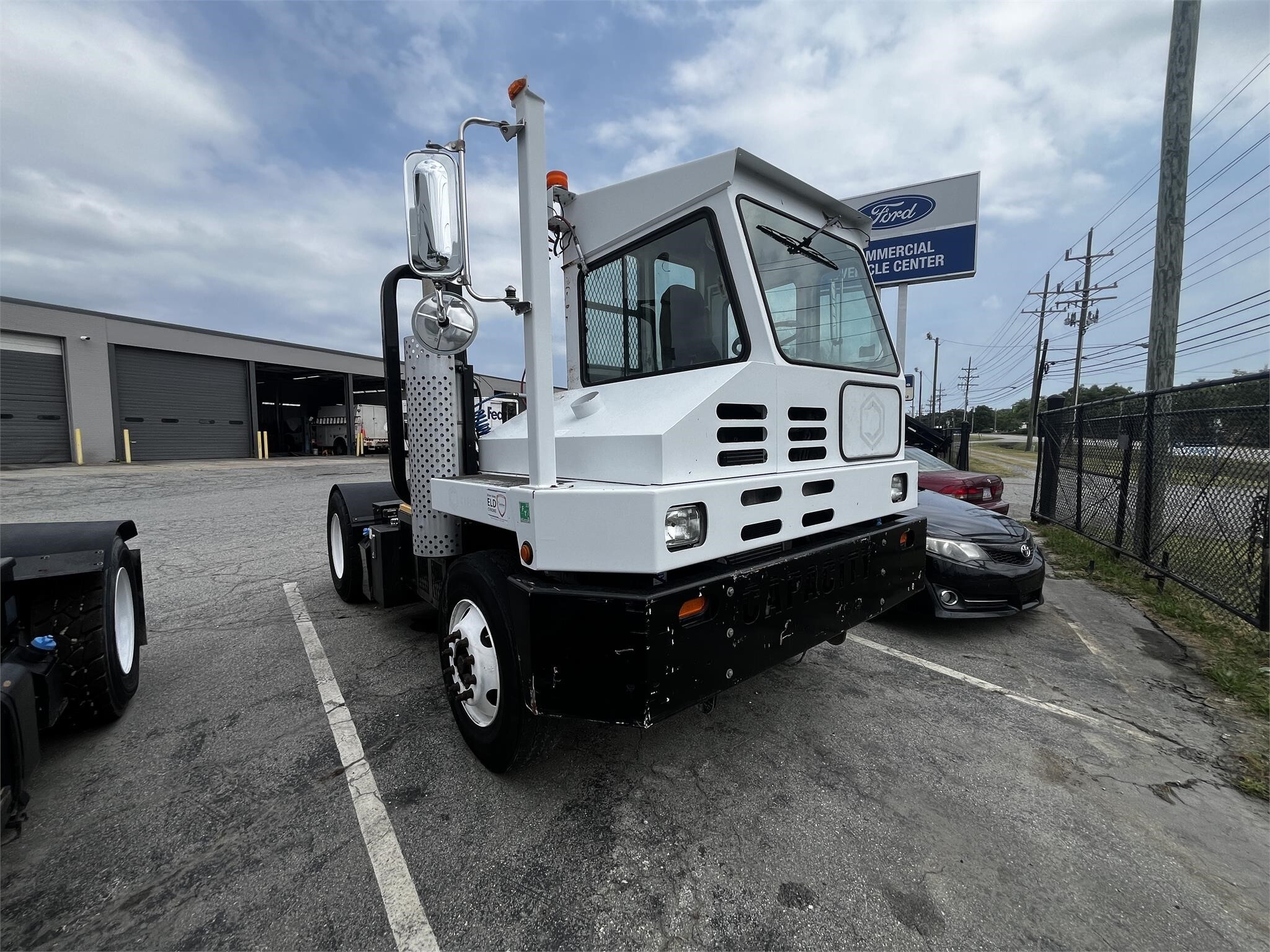 2013 CAPACITY TJ5000 DOT in Greensboro, NC