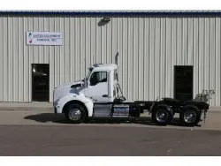 2020 KENWORTH T880