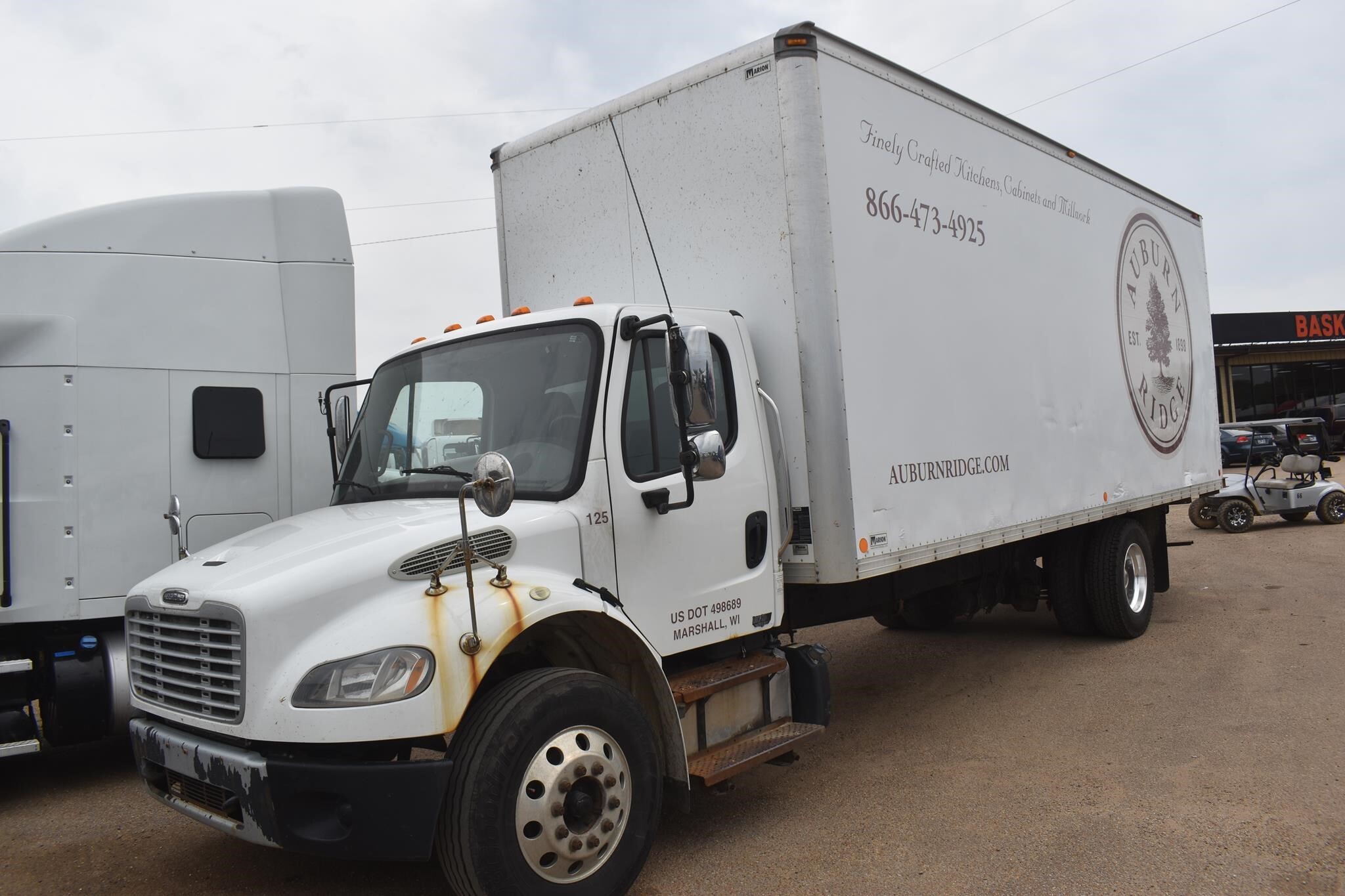 2015 FREIGHTLINER BUSINESS CLASS M2 106 in Covington, TN