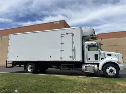 2015 PETERBILT 337
