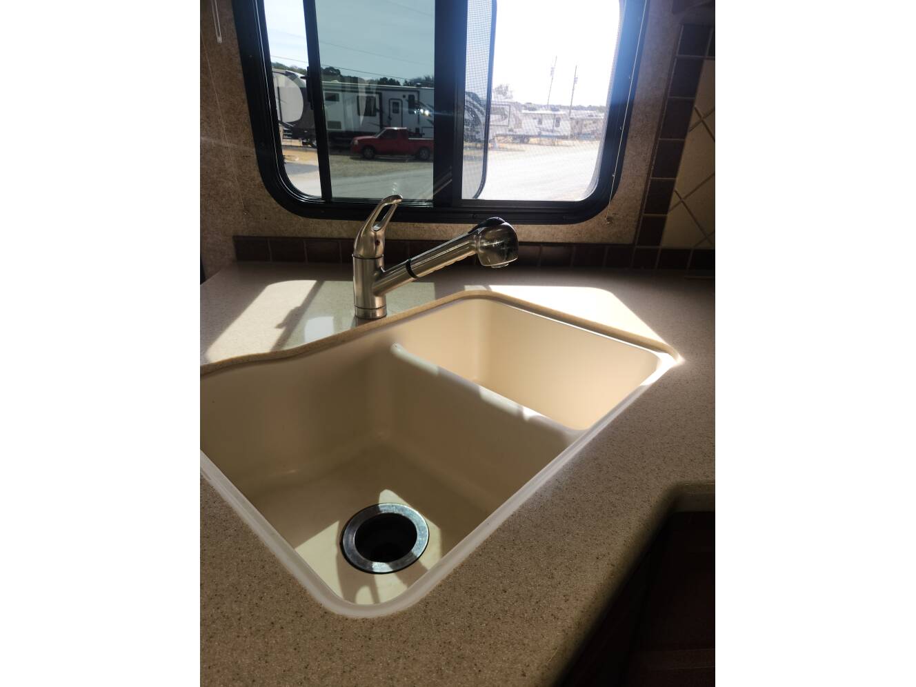 A photo of this 2013 Thor Motor Coach PALAZZO 36 1