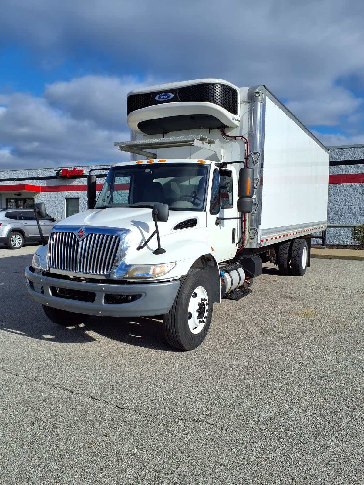 2018 INTERNATIONAL 4300 in Cleveland, OH