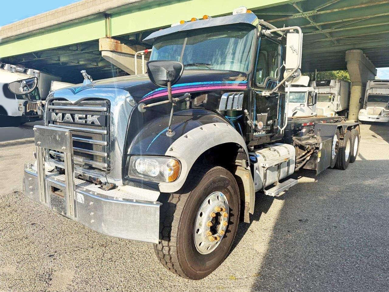 2018 MACK GRANITE GU713 in Jamaica, NY