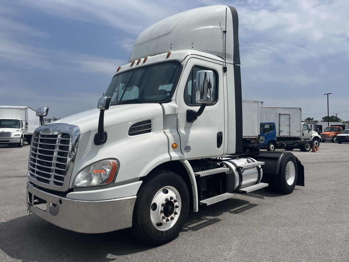 2020 FREIGHTLINER CASCADIA 113 in Laurel, MD