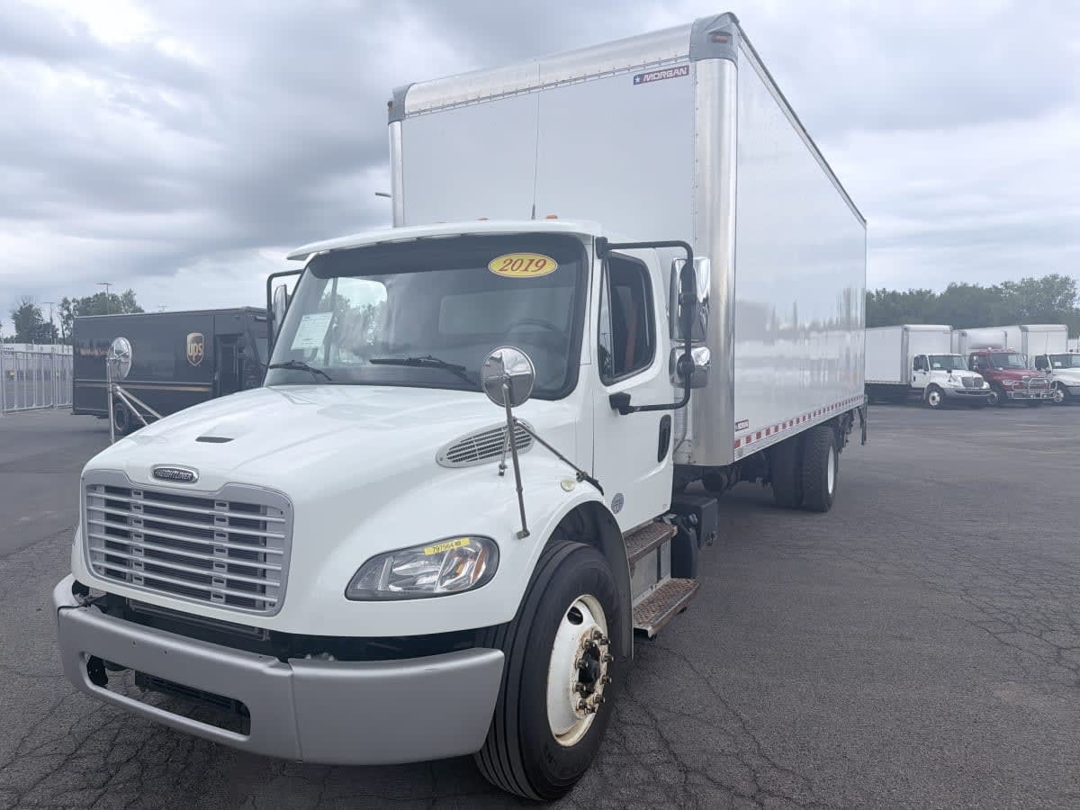 2019 FREIGHTLINER BUSINESS CLASS M2 106 in Hampton, VA
