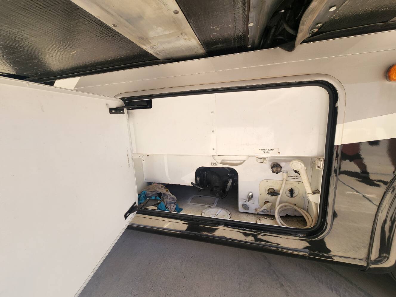 A photo of this 2013 Thor Motor Coach PALAZZO 36 1