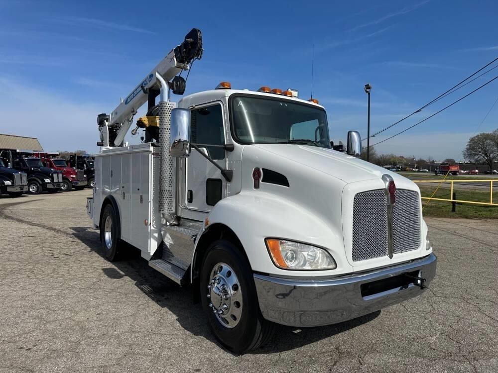 2017 KENWORTH T270 in Chatham, VA