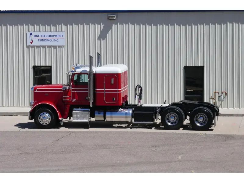 2020 PETERBILT 389