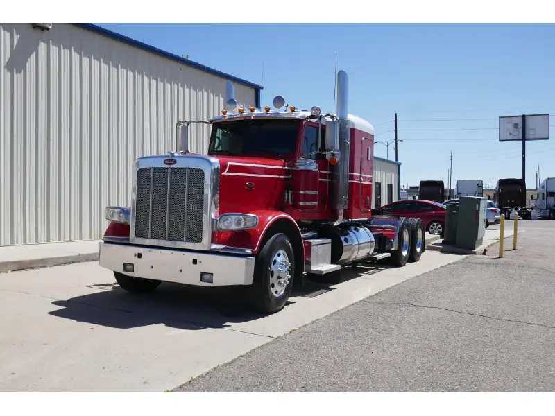 2020 PETERBILT 389