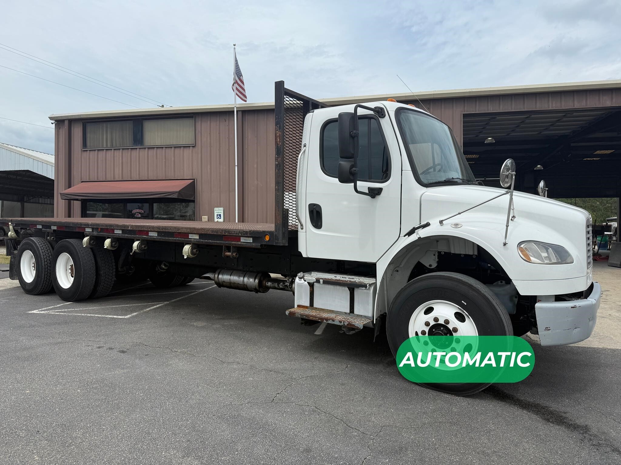 2014 FREIGHTLINER BUSINESS CLASS M2 106 in Wilmington, NC