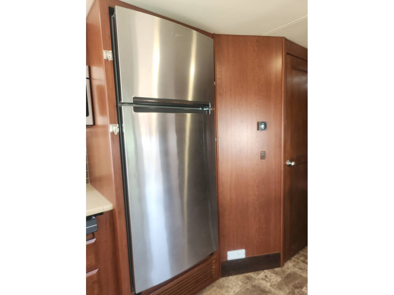 A photo of this 2013 Thor Motor Coach PALAZZO 36 1