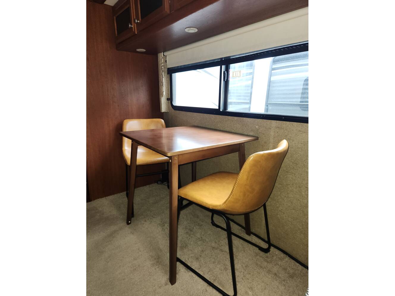 A photo of this 2013 Thor Motor Coach PALAZZO 36 1