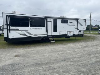 2026 FOREST RIVER SANDPIPER 3900HBLR