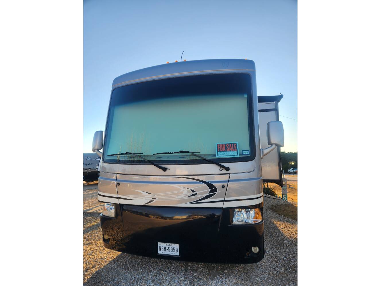 A photo of this 2013 Thor Motor Coach PALAZZO 36 1