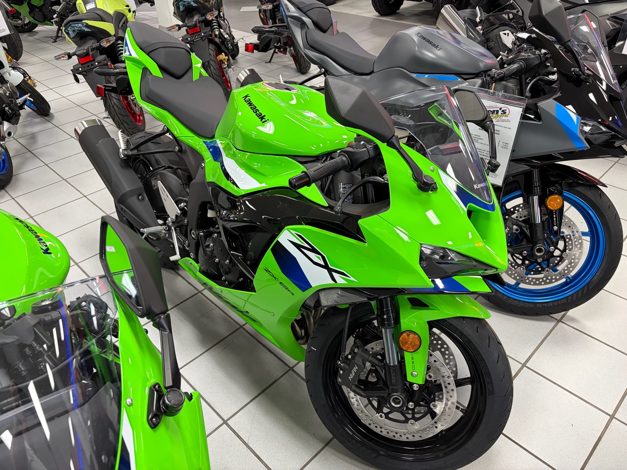 2026 Kawasaki Ninja® ZX™-6R ABS ABS in Kaukauna, WI