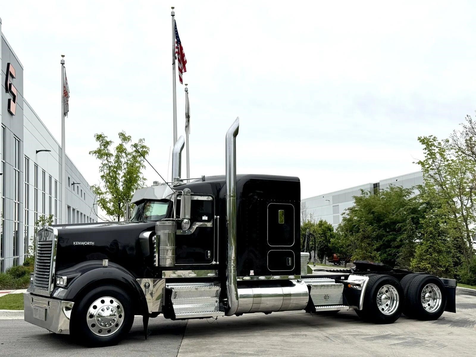 2016 KENWORTH W900 in New Lenox, IL