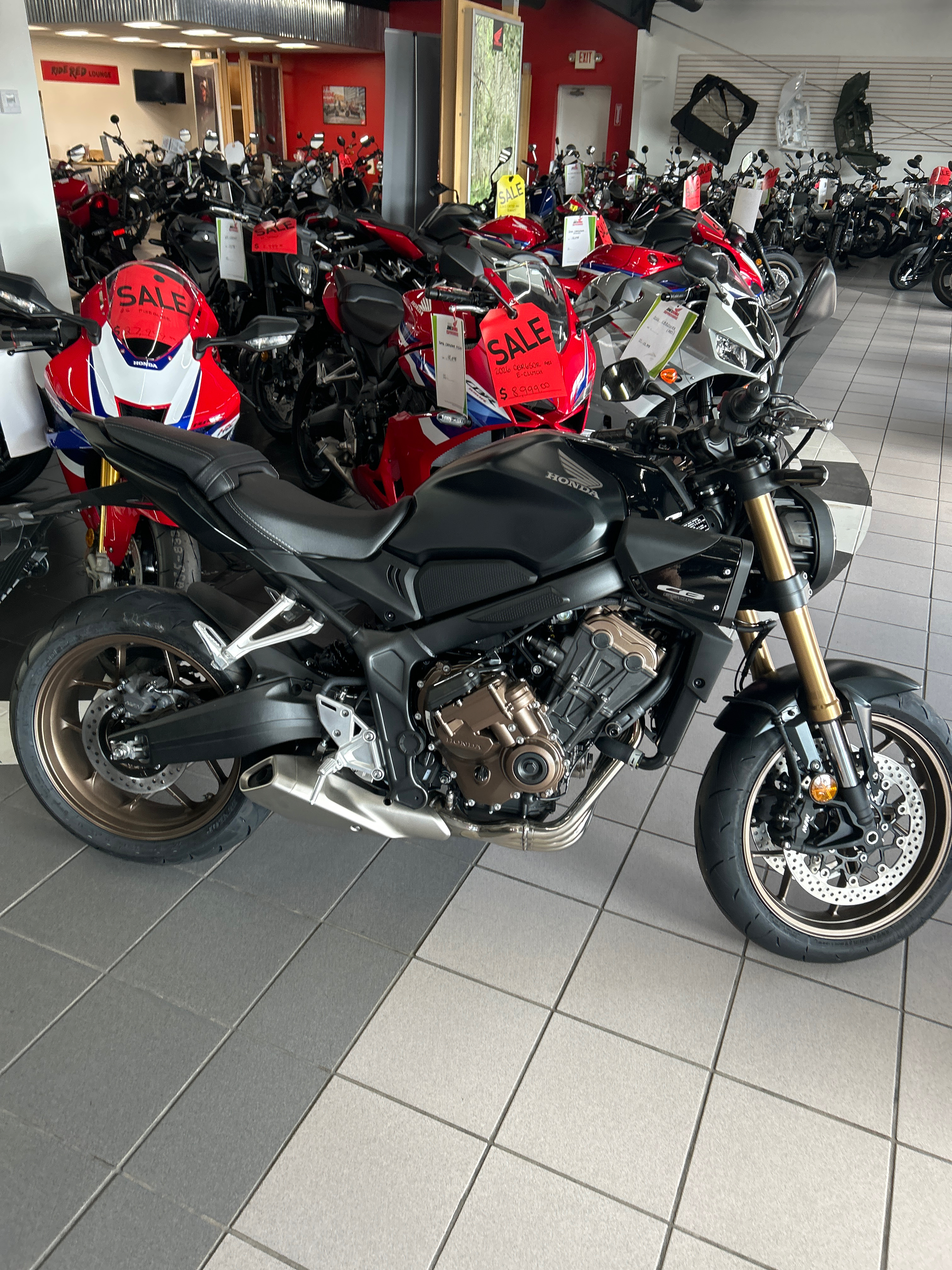 2026 Honda CB650R E-CLUTCH BASE in Columbia, MO