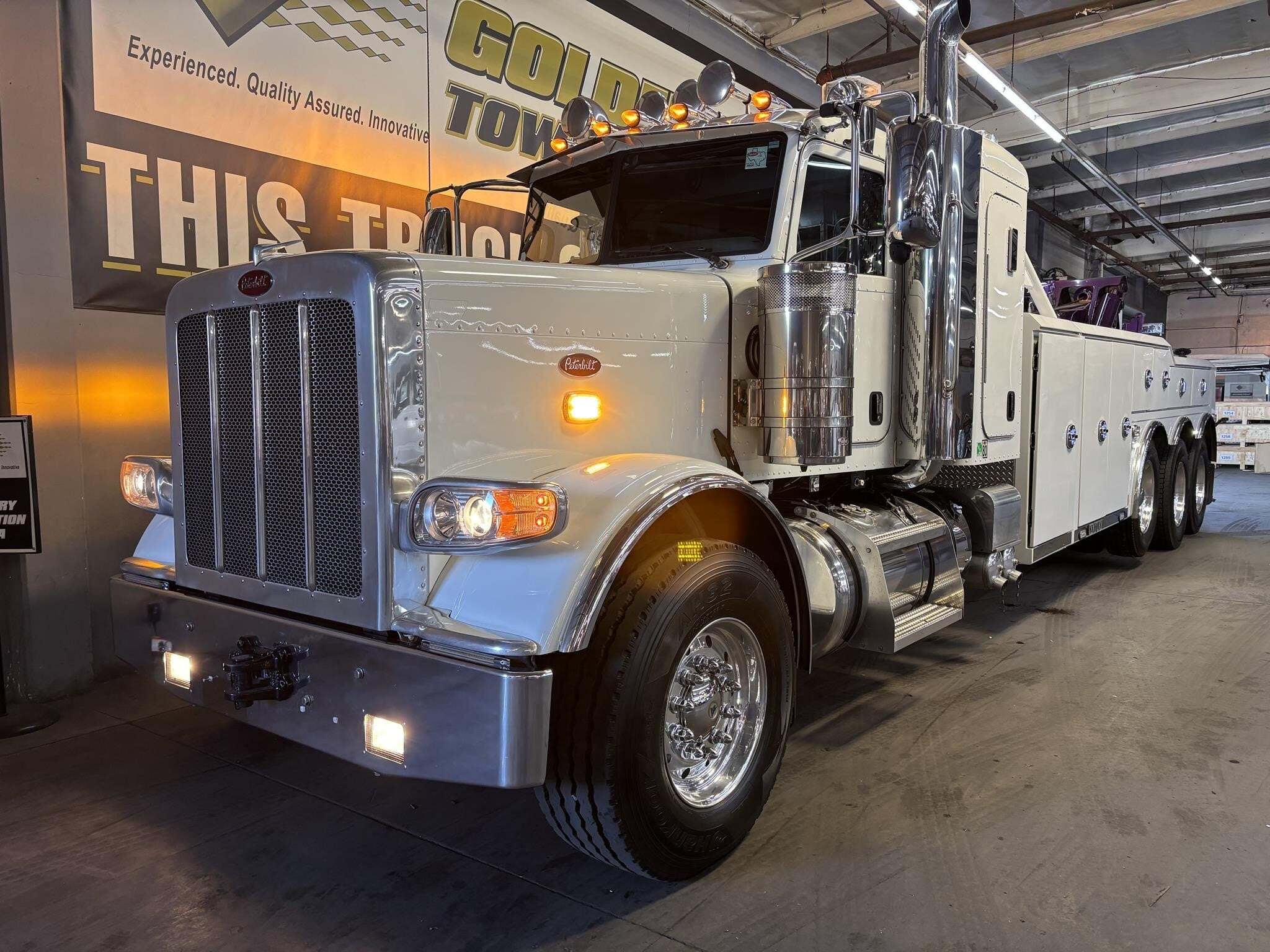 2022 PETERBILT 389 in Fullerton, CA