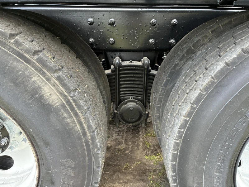 2013 MACK GRANITE GU813