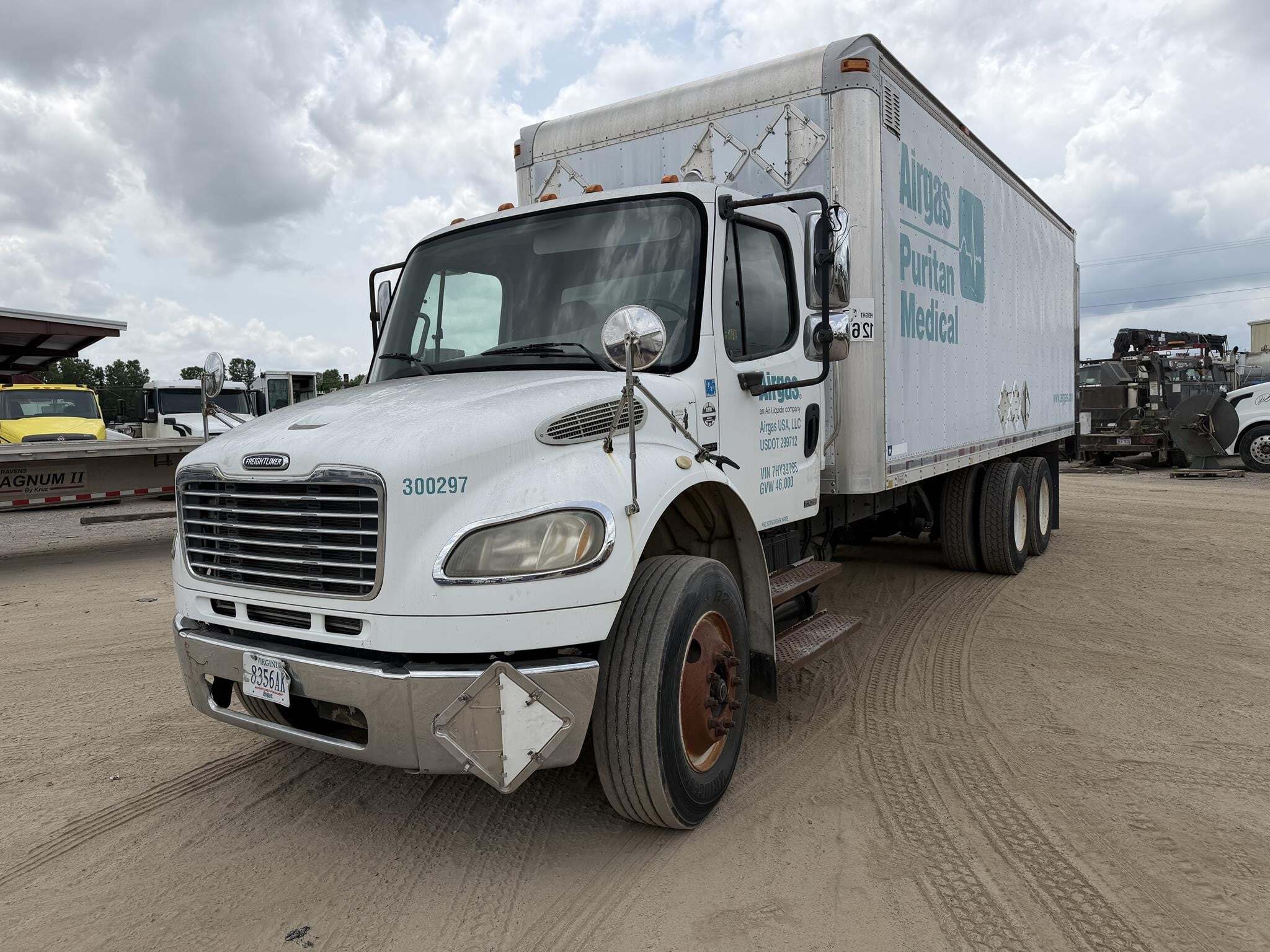 2007 FREIGHTLINER BUSINESS CLASS M2 106 in Covington, TN