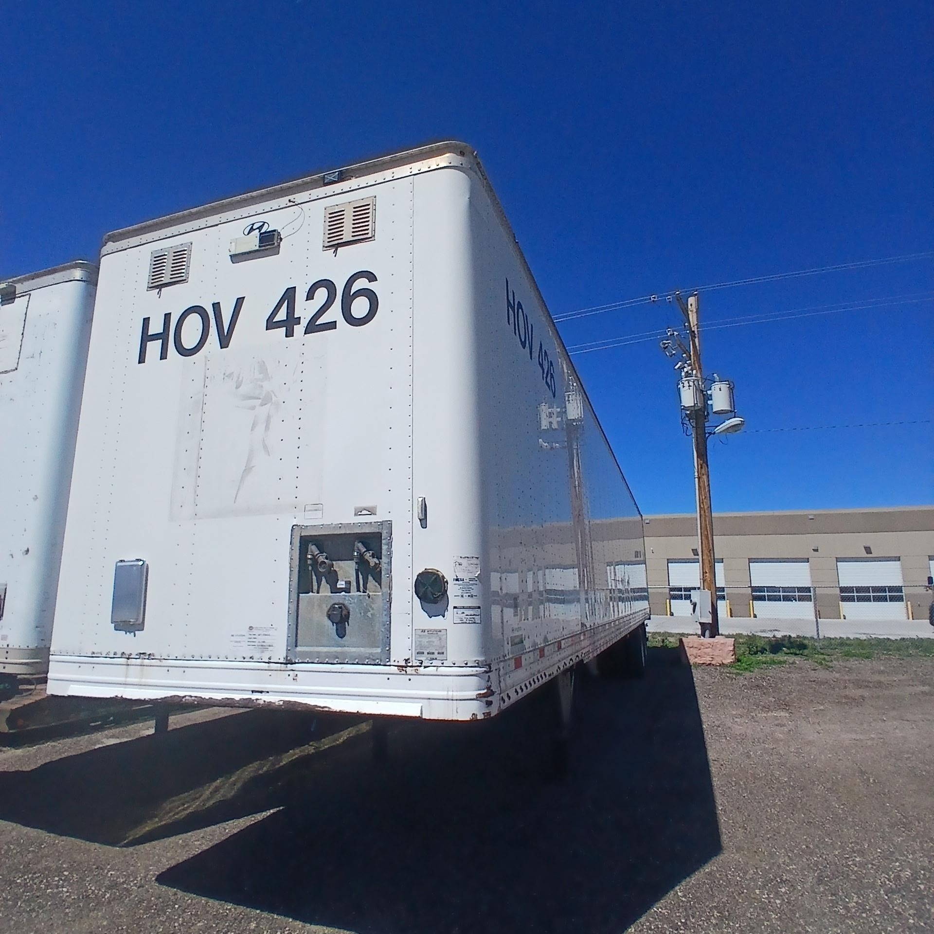 2017 HYUNDAI 53' AIR RIDE DRY VAN W REAR SWING DOORS in Henderson, CO