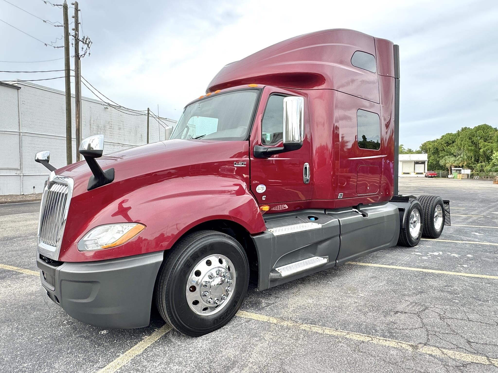2020 INTERNATIONAL LT in St Petersburg, FL