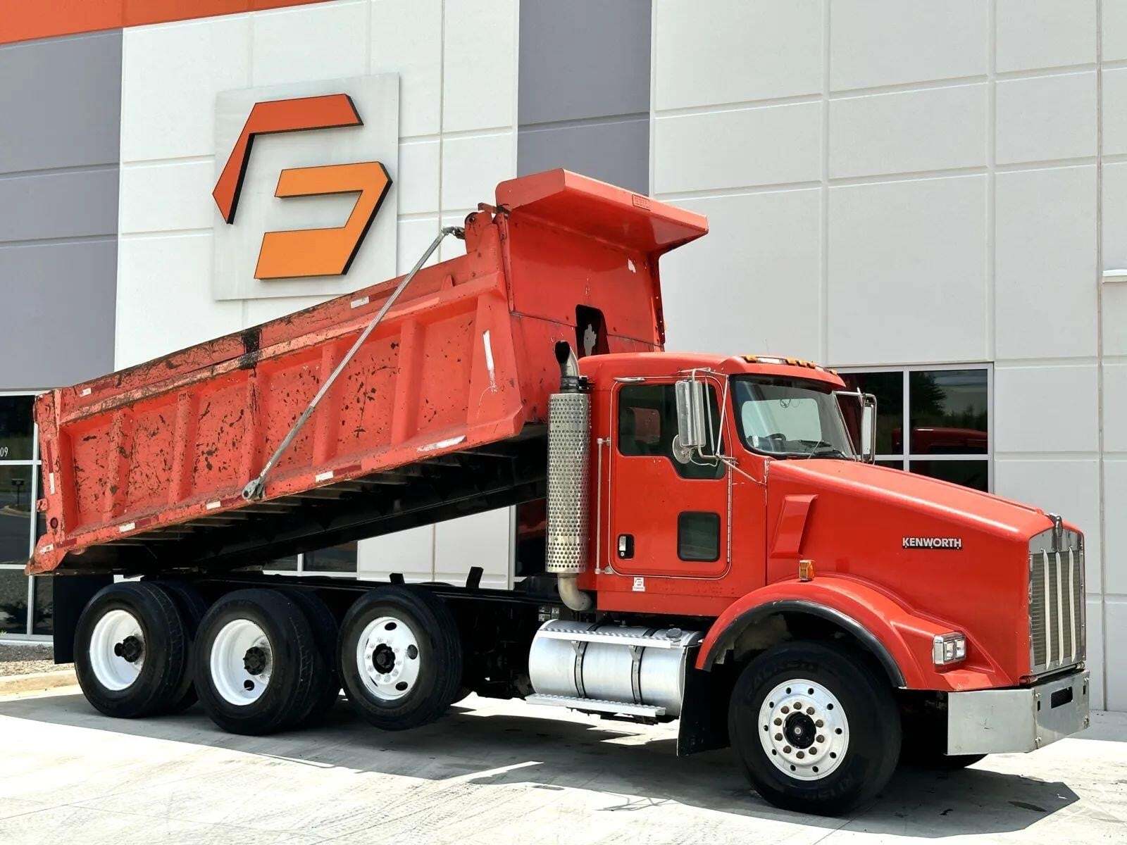 2003 KENWORTH T800 in Greer, SC