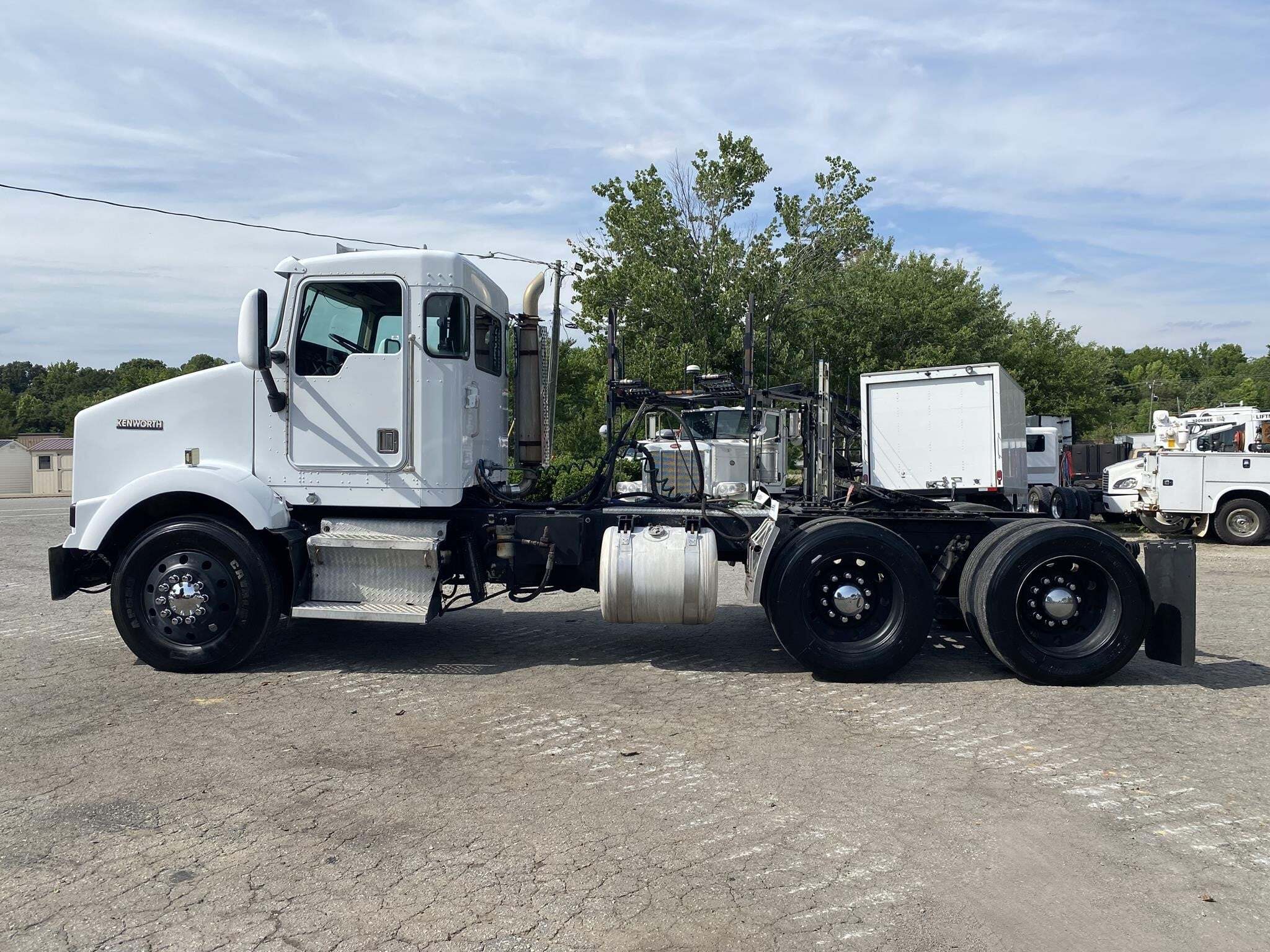 1998 KENWORTH T800 in Greensboro, NC