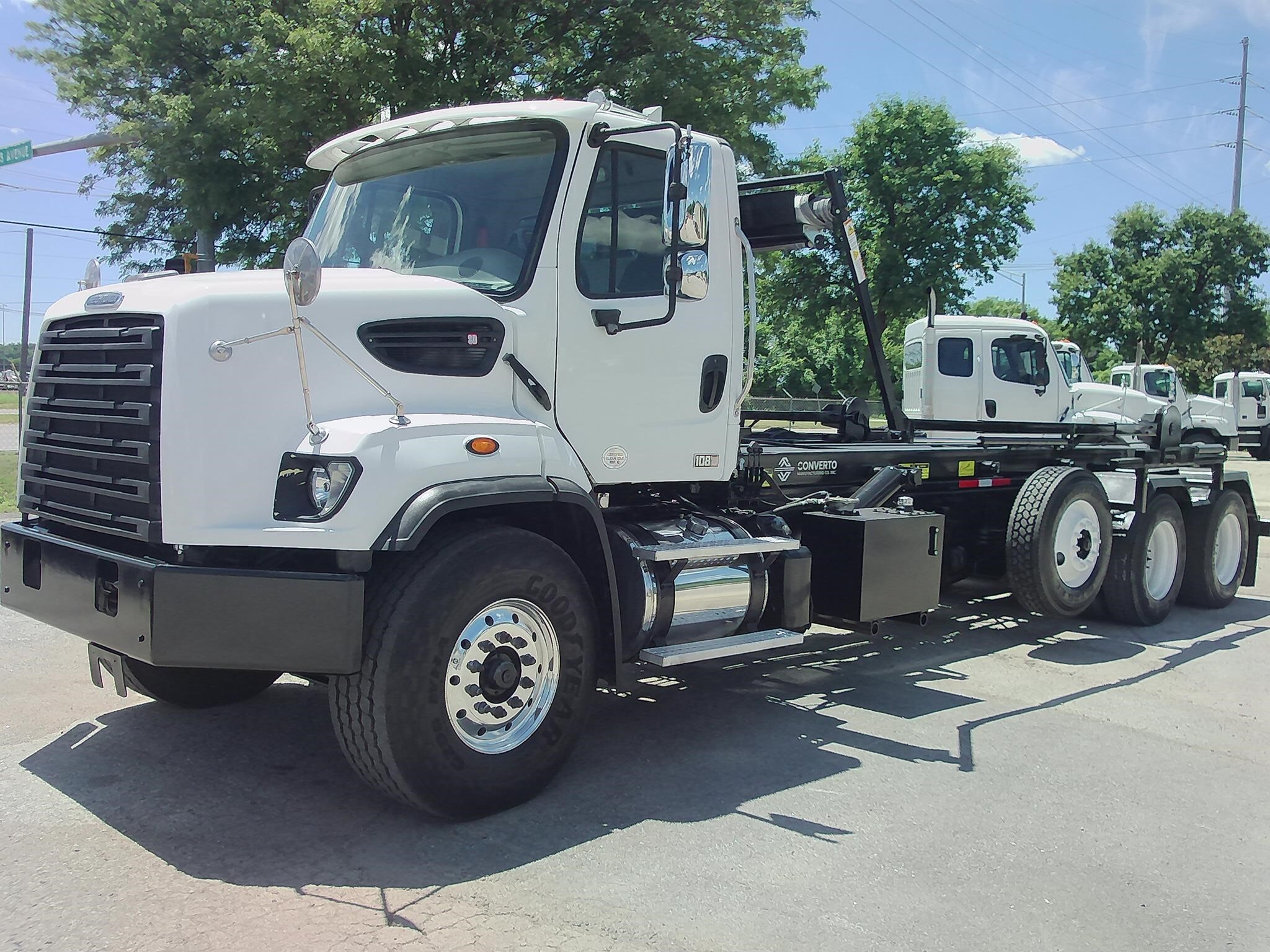 2016 FREIGHTLINER 108SD in Kansas City, KS