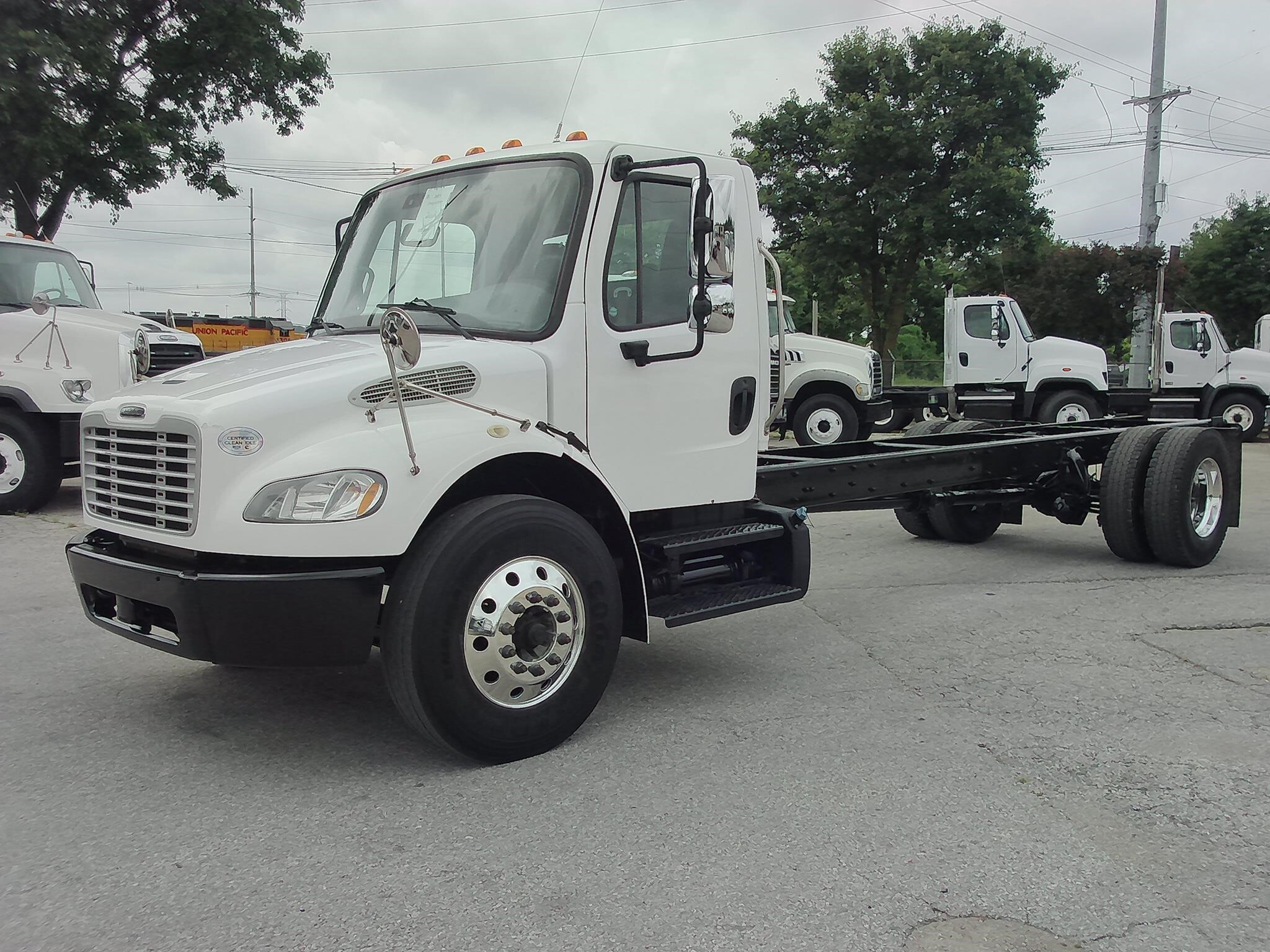 2019 FREIGHTLINER BUSINESS CLASS M2 106 in Kansas City, KS