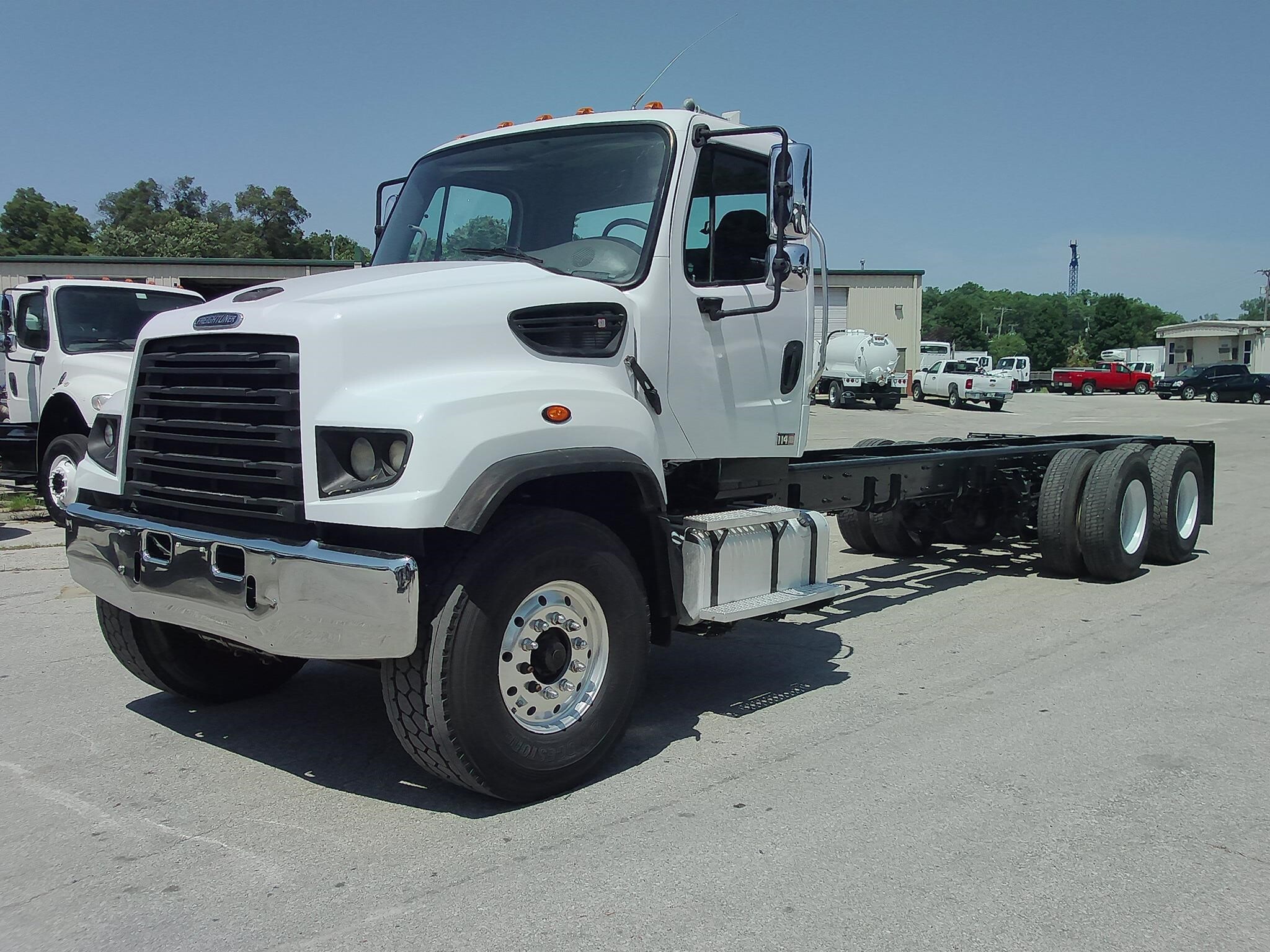 2014 FREIGHTLINER 114SD in Kansas City, KS