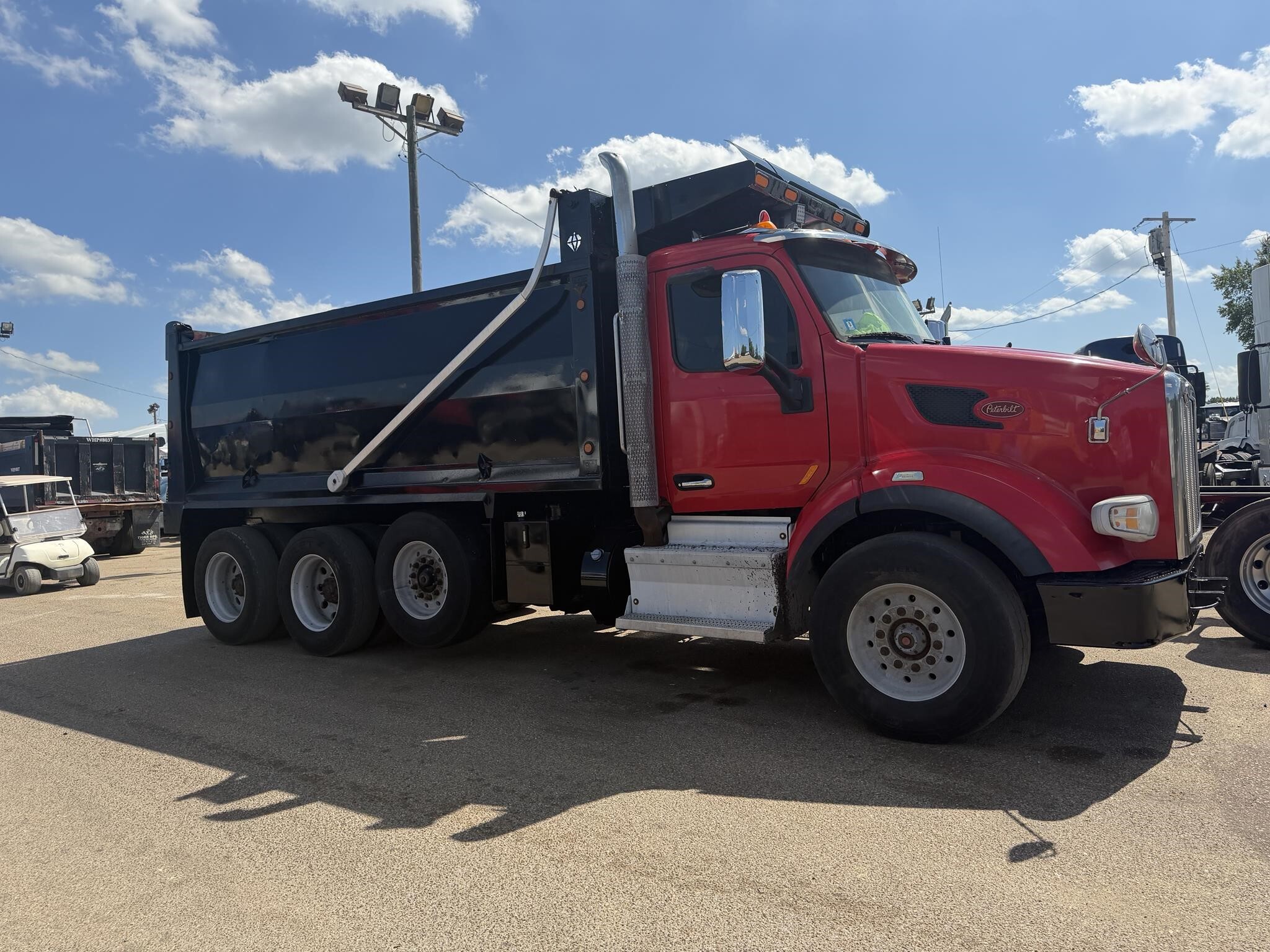 2016 PETERBILT 567 in Covington, TN