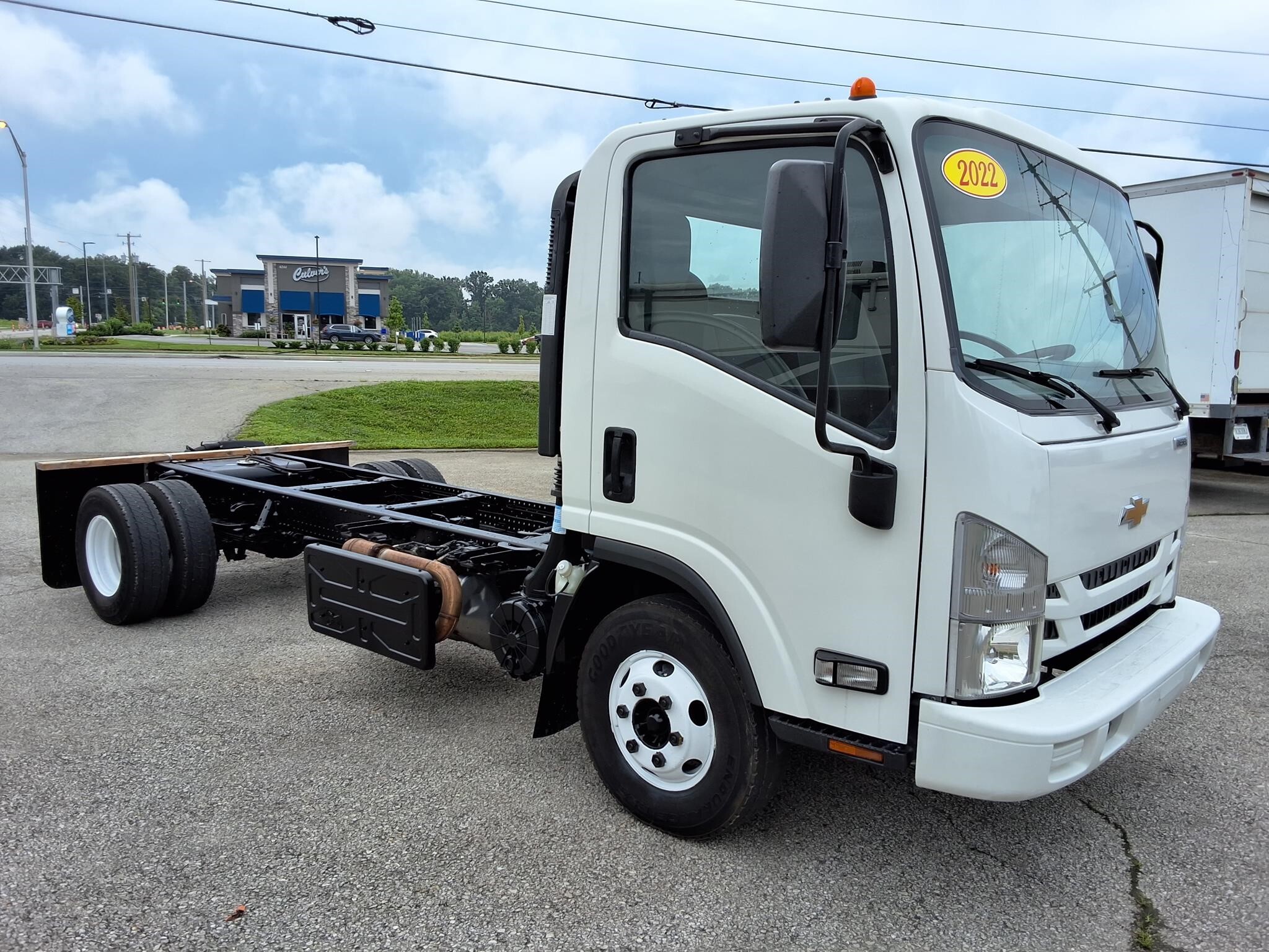 2022 ISUZU NPR HD in Fort Wayne, IN