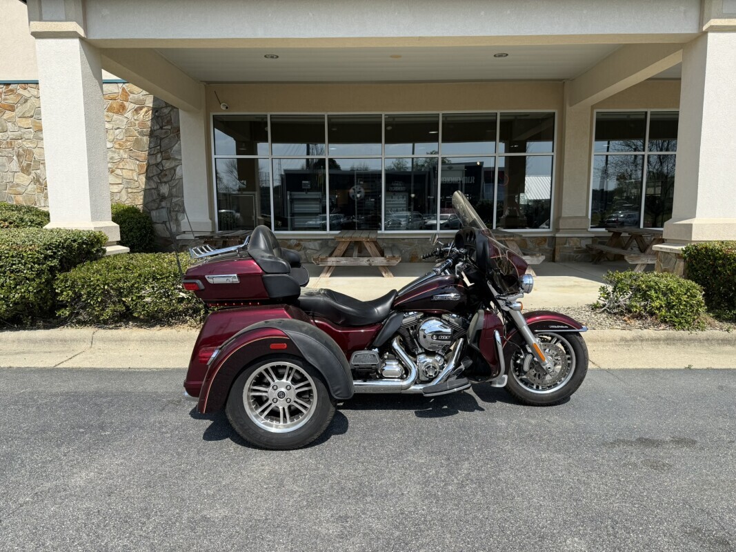 2015 Harley-Davidson Tri Glide Ultra ULTRA CLASSIC in Rocky Mount, NC