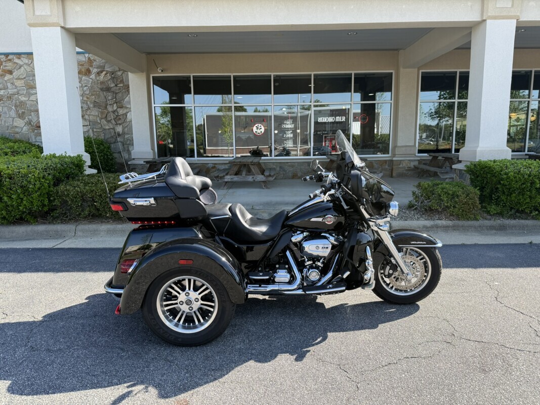 2023 Harley-Davidson Tri Glide Ultra ULTRA CLASSIC in Rocky Mount, NC