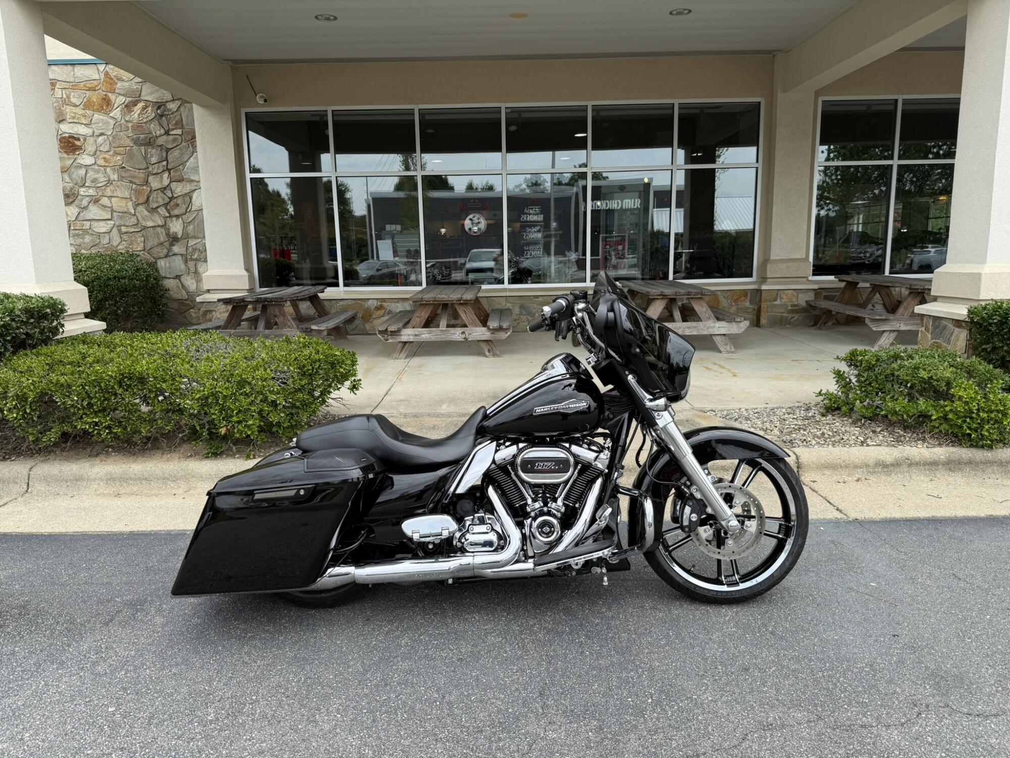 2021 Harley-Davidson Street Glide in Rocky Mount, NC