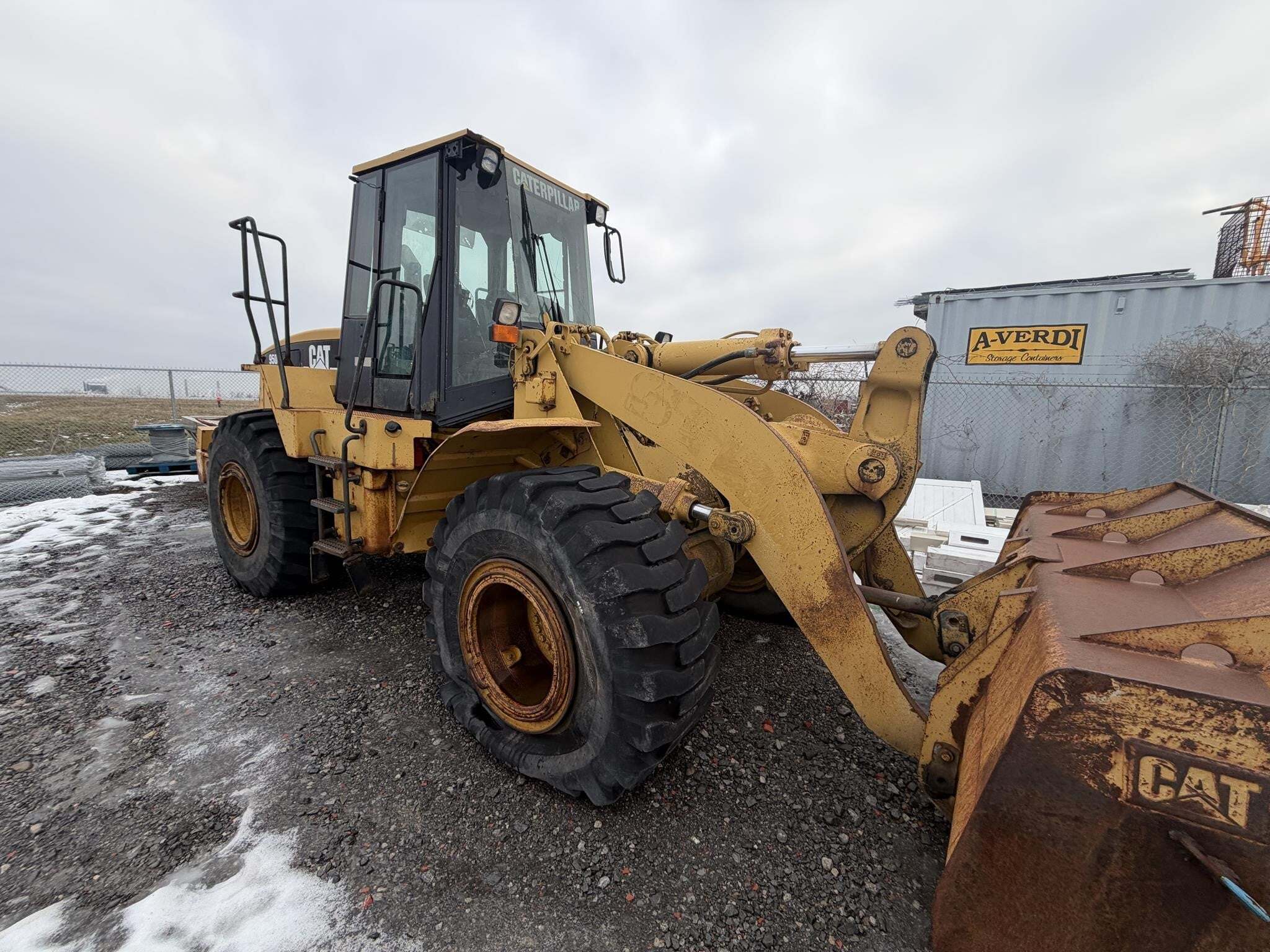 1998 CATERPILLAR 950G in Rochester, NY