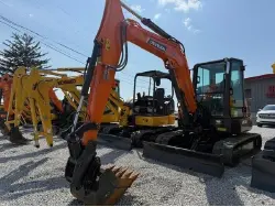 DEVELON DX63-7