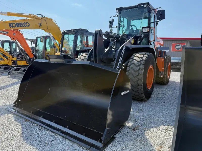 DEVELON DL250-7