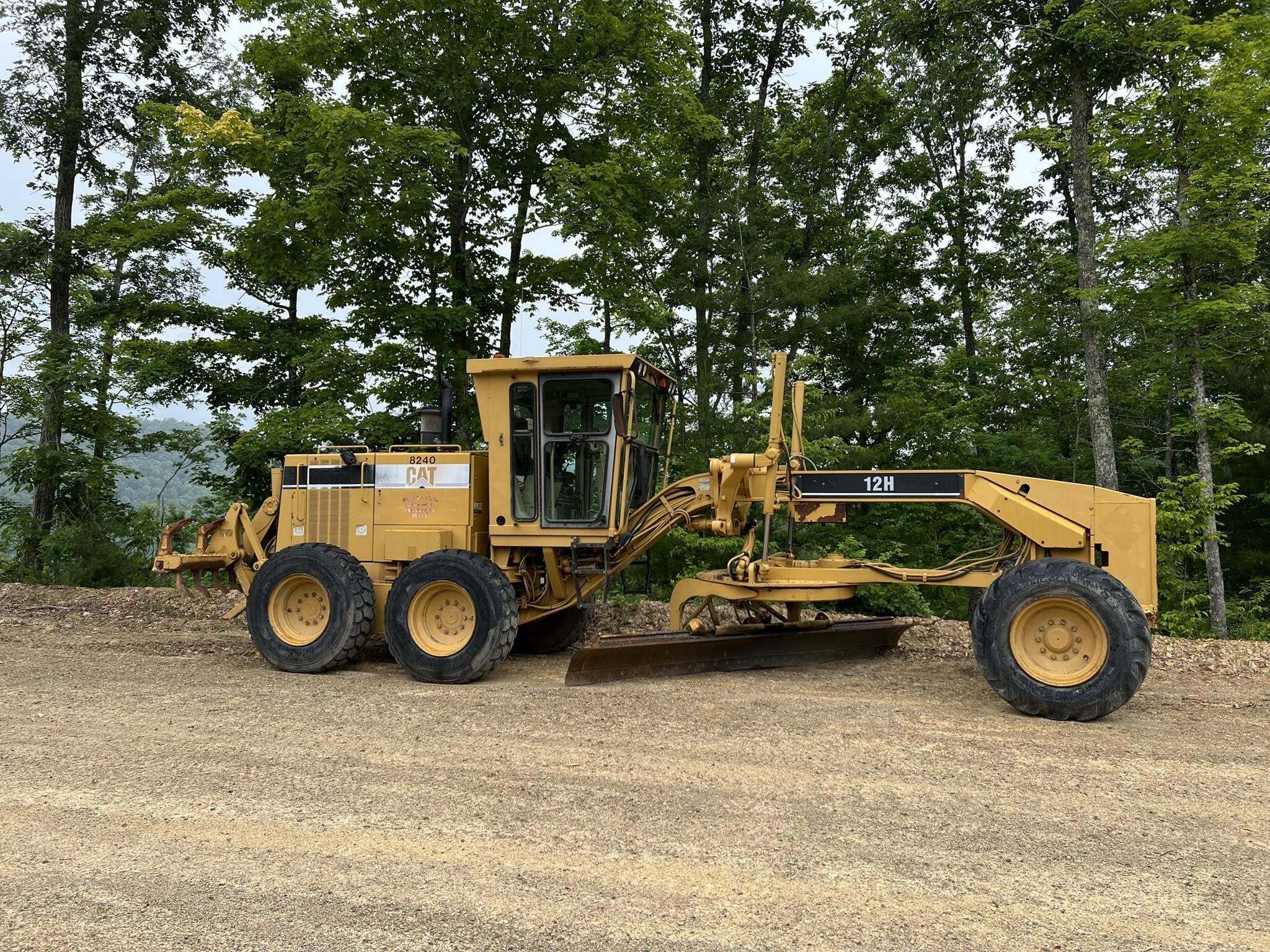 1998 CATERPILLAR 12H in Rockwell, NC