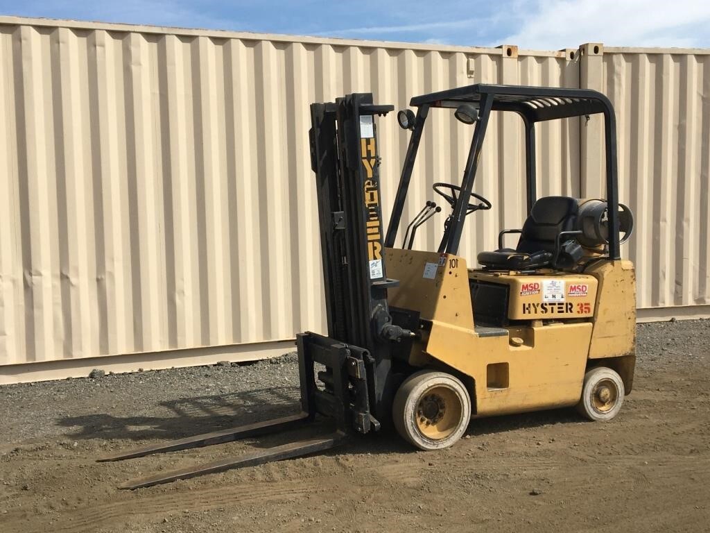 HYSTER S35XL in Lake Elsinore, CA