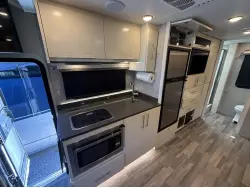 2020 TIFFIN MOTORHOMES WAYFARER 25 RW