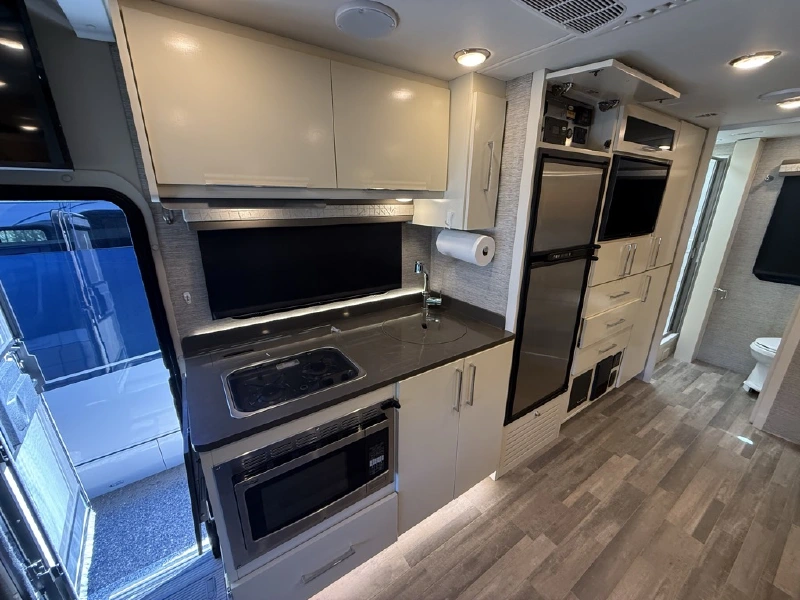 2020 TIFFIN MOTORHOMES WAYFARER 25 RW