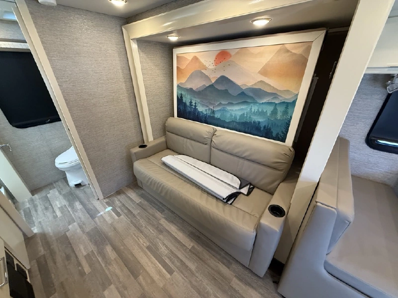 2020 TIFFIN MOTORHOMES WAYFARER 25 RW