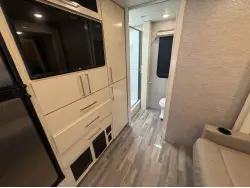 2020 TIFFIN MOTORHOMES WAYFARER 25 RW