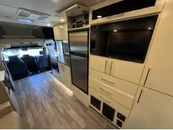 2020 TIFFIN MOTORHOMES WAYFARER 25 RW