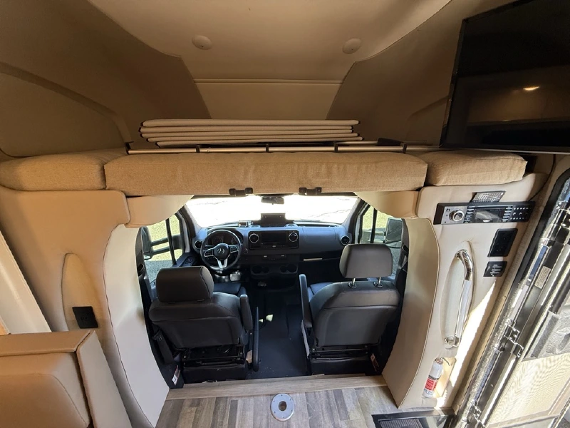 2020 TIFFIN MOTORHOMES WAYFARER 25 RW