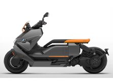 Finding the Ideal Urban Commuter Motorcycle image